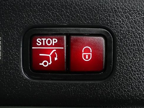 Used 2026 Mercedes-Benz GLC 300 4MATIC image 30