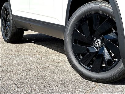 New 2026 Volkswagen Atlas SE
