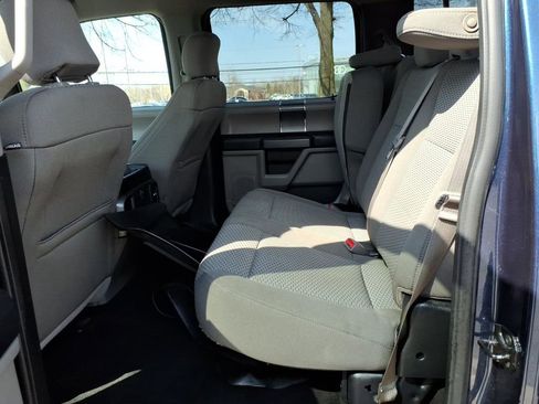 Used 2017 Ford F150 XLT w/ Equipment Group 302A Luxury AWD/4WD image 11