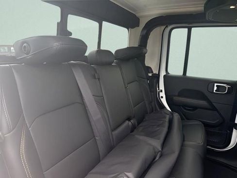 New 2026 Jeep Gladiator Sport AWD/4WD image 27