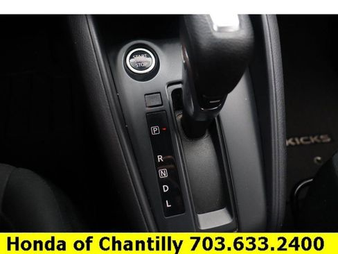 Used 2024 Nissan Kicks S image 17