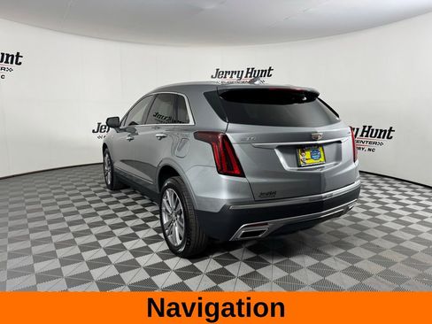 Used 2025 Cadillac XT5 Premium Luxury FWD image 9