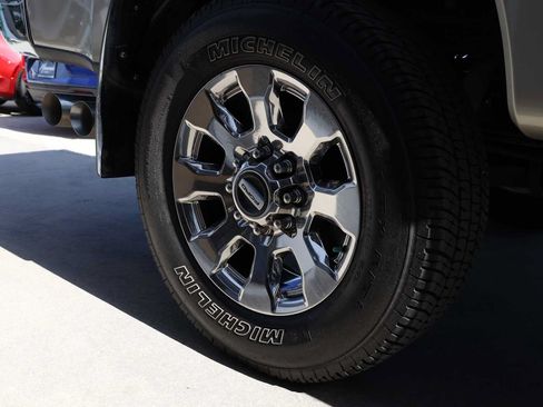 Used 2017 Ford F250 Lariat w/ Lariat Ultimate Package AWD/4WD image 66
