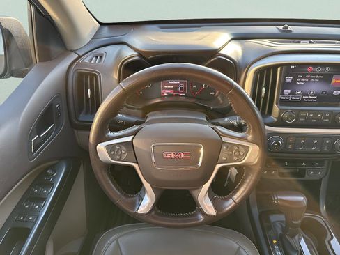 Used 2015 GMC Canyon SLT image 11