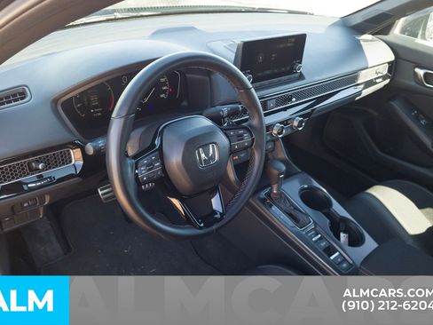 Used 2025 Honda Civic Sport image 14