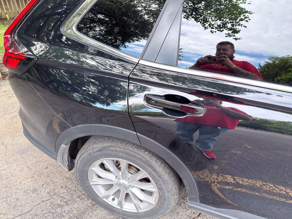 Used 2025 Honda CR-V EX image 11