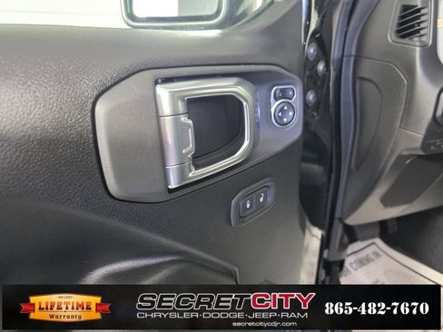 New 2026 Jeep Wrangler Unlimited Sport image 12