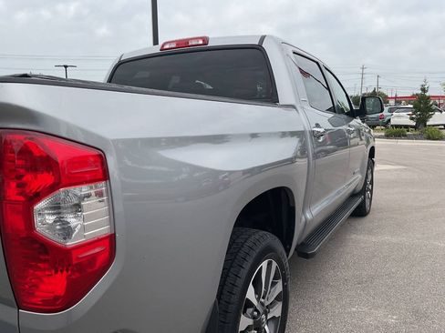 Used 2018 Toyota Tundra Limited w/ Limited Premium Package AWD/4WD image 8