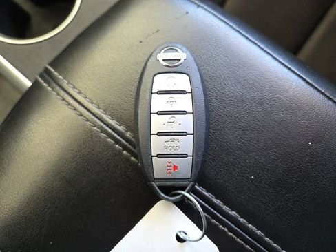 Used 2022 Nissan Altima 2.5 SV FWD image 7