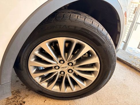 Used 2017 Lincoln MKX Select w/ Select Plus Package image 35