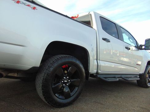 Used 2019 Chevrolet Colorado LT w/ Redline Special Edition image 14