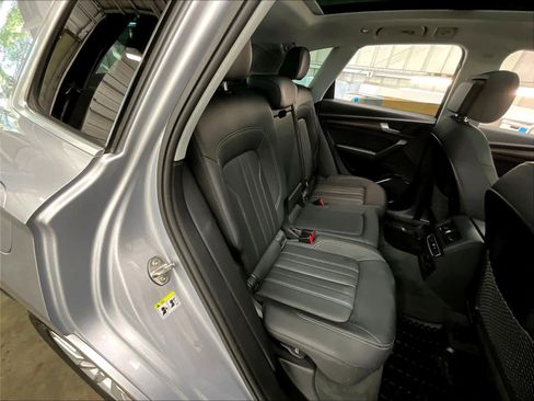 Used 2023 Audi Q5 2.0T Premium w/ Convenience Package AWD/4WD image 30