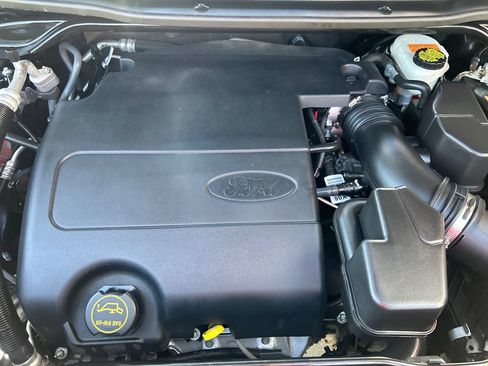 Used 2017 Ford Explorer Limited w/ Equipment Group 301A AWD/4WD image 23
