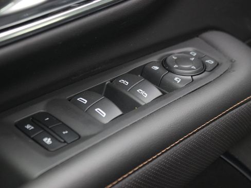 Used 2023 GMC Yukon AT4 w/ AT4 Premium Package image 16