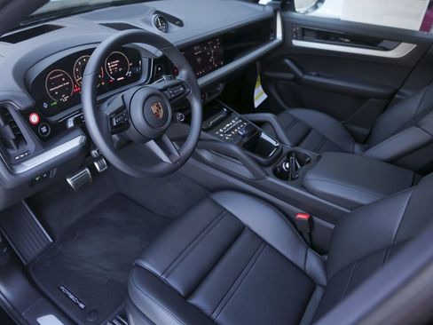 New 2026 Porsche Cayenne S AWD/4WD image 4