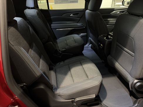 New 2026 Chevrolet Traverse LT w/ Sun and Wheel Package image 12