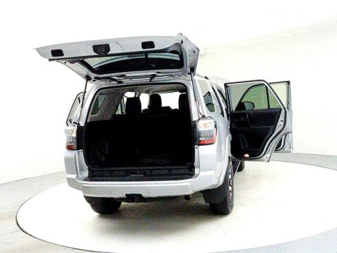 Certified 2024 Toyota 4Runner TRD Off-Road Premium image 11