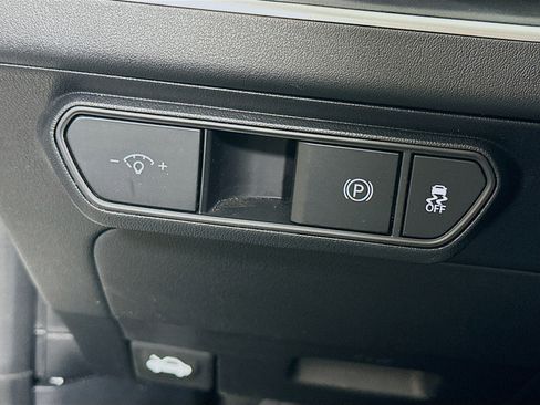 Used 2025 Kia K4 LXS image 17