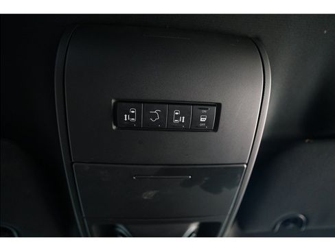 Used 2018 Dodge Grand Caravan GT FWD image 24