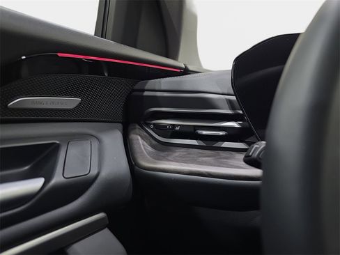 Used 2025 Audi Q5 Premium Plus image 29