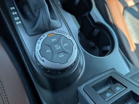 Used 2022 Ford Bronco Outer Banks AWD/4WD image 12