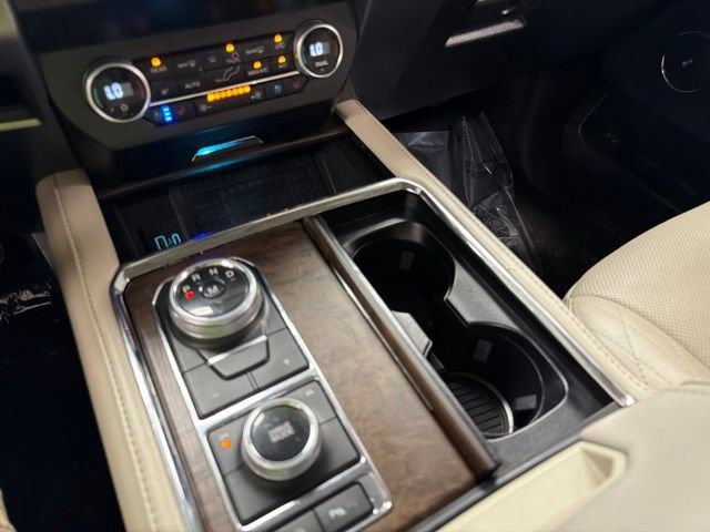 Used 2020 Ford Expedition Platinum AWD/4WD image 25