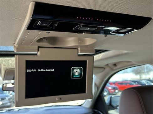 Used 2016 Chevrolet Tahoe LTZ image 31