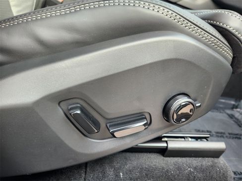 New 2026 Volvo XC90 B6 Ultra w/ Lounge Package image 20