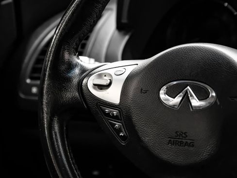 Used 2016 INFINITI QX70 3.7 image 25