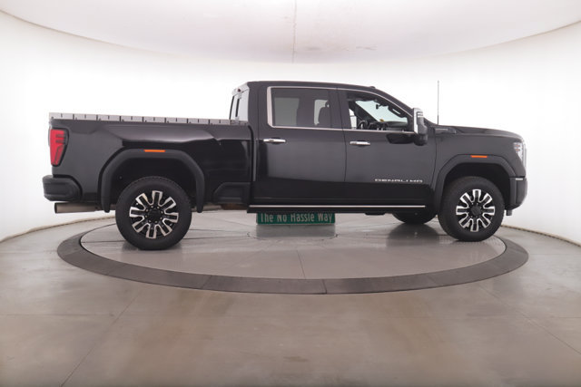 Used 2024 GMC Sierra 2500 Denali Ultimate AWD/4WD image 6