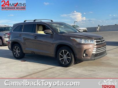 Used 2018 Toyota Highlander XLE w/ Carpet Mat Package (TMS)
