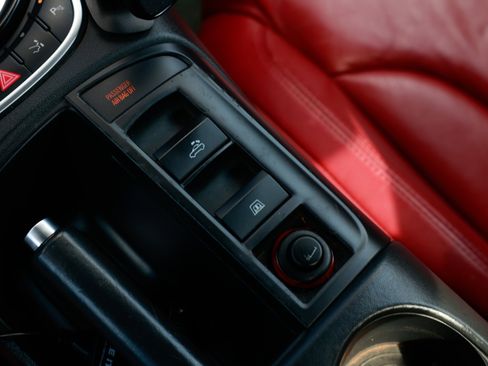 Used 2011 Audi R8 V10 image 37