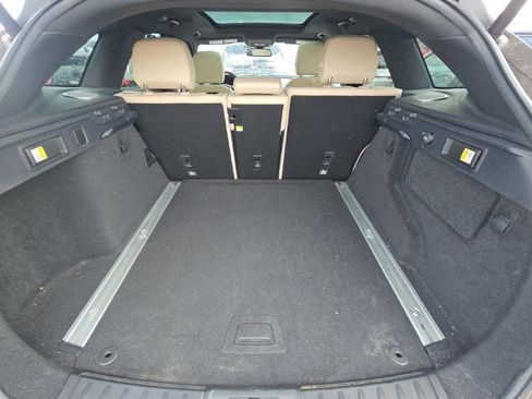 Used 2017 Jaguar F-PACE Prestige image 19