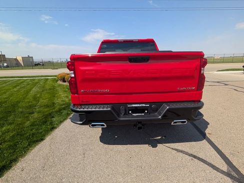 Used 2024 Chevrolet Silverado 1500 Custom Trail Boss image 8