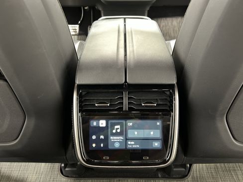 Used 2023 Rivian R1S Adventure image 25