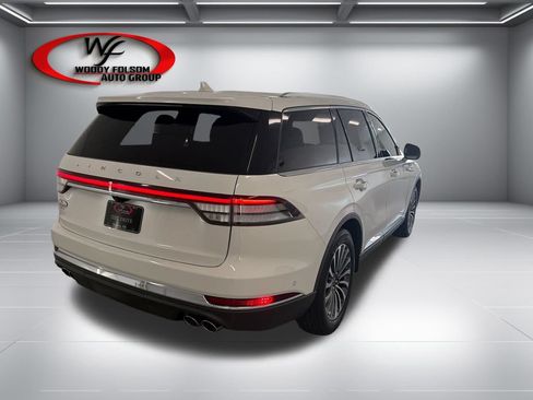 Used 2024 Lincoln Aviator Reserve w/ Equipment Group 201A RWD image 6