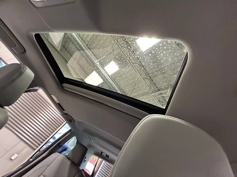 Used 2015 Toyota Highlander XLE AWD/4WD image 24
