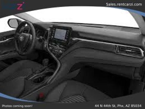 Used 2024 Toyota Camry LE FWD image 4