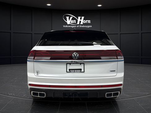 Used 2025 Volkswagen Atlas Cross Sport SEL Premium R-Line AWD/4WD image 6