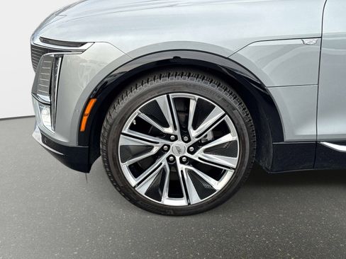 Certified 2024 Cadillac Lyriq Luxury w/ LPO, Floor Liner Package image 30