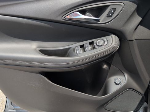 Used 2023 Buick Encore GX Select w/ Sport Touring Package FWD image 15