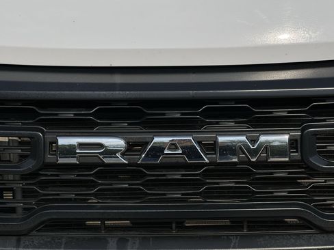 Used 2023 RAM ProMaster 2500 FWD image 12
