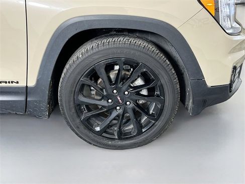 Used 2023 GMC Terrain SLE w/ Driver Convenience Package image 36