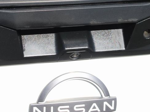 Used 2022 Nissan Frontier S image 40