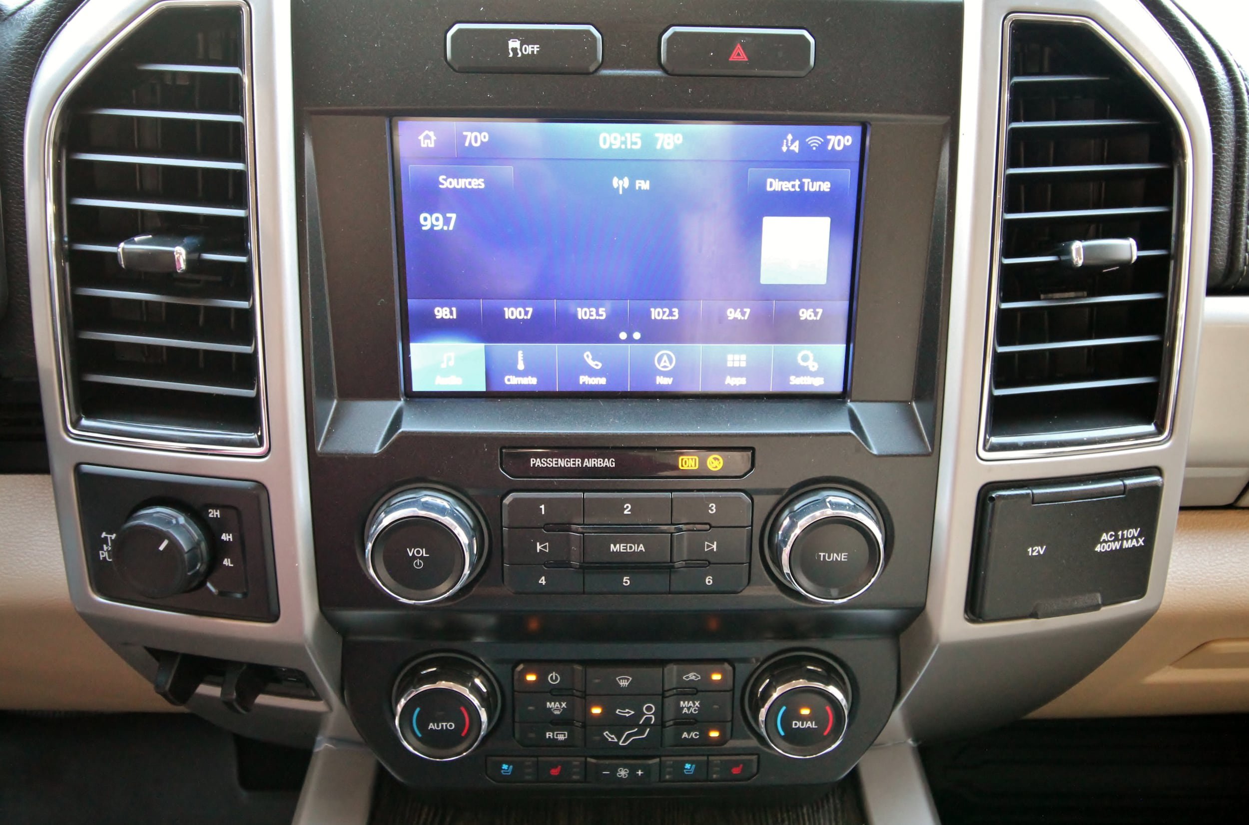 Used 2021 Ford F250 Lariat w/ Lariat Value Package AWD/4WD image 28
