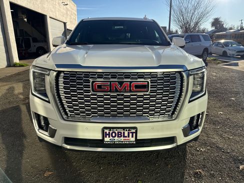 Used 2023 GMC Yukon Denali image 7