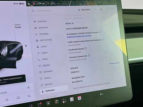 Used 2021 Tesla Model Y Long Range AWD/4WD image 18