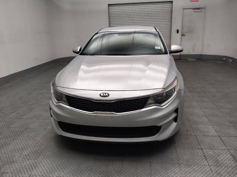 Used 2016 Kia Optima LX FWD image 15