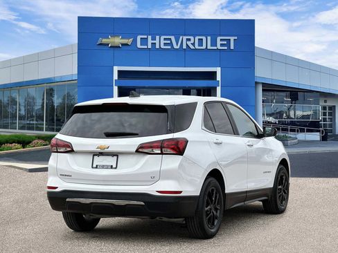Certified 2024 Chevrolet Equinox LT w/ LPO, Floor Liner Package FWD image 4