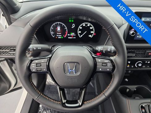 Used 2026 Honda HR-V Sport image 17
